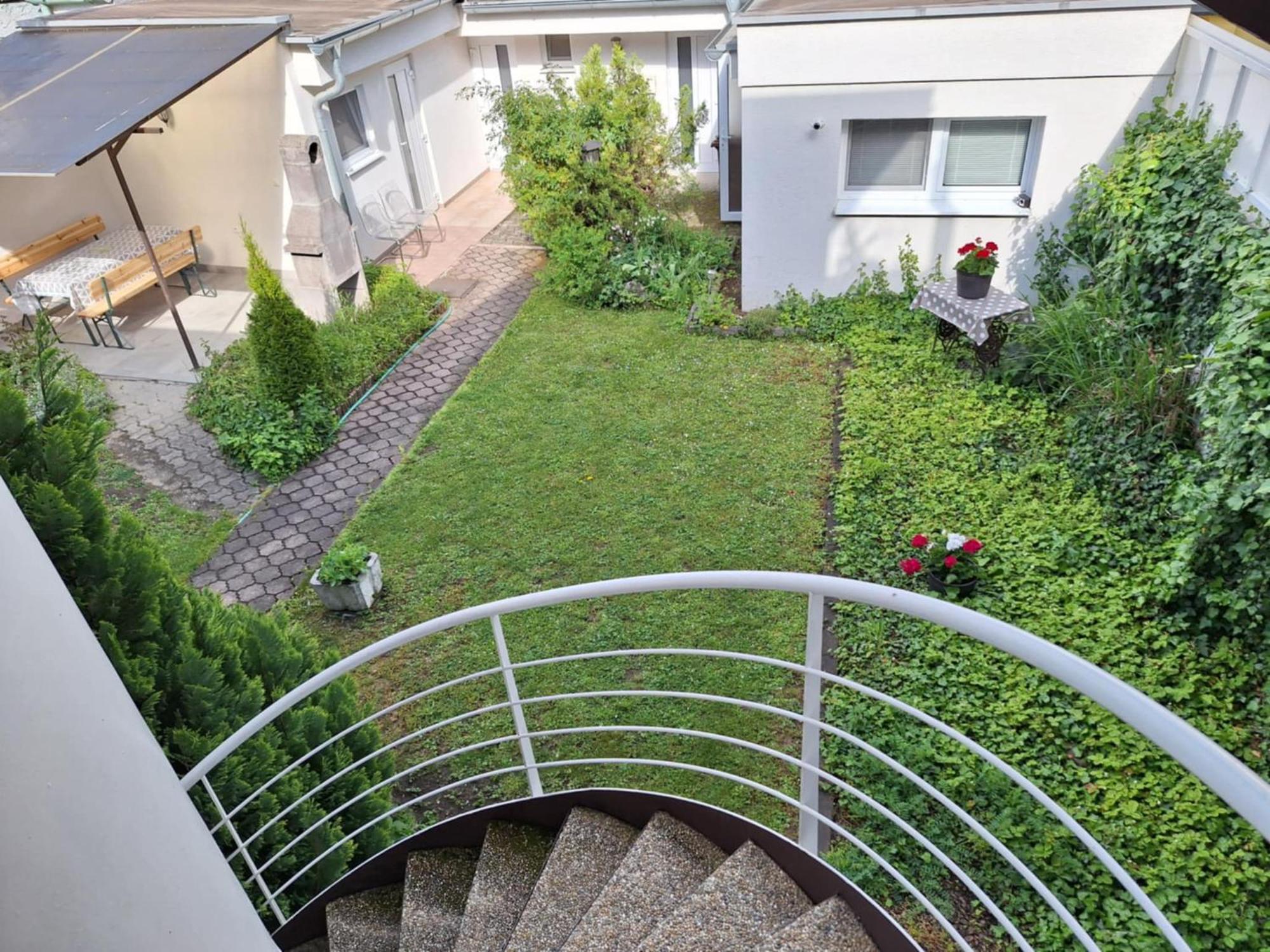 Star Apartments Пиещани Екстериор снимка